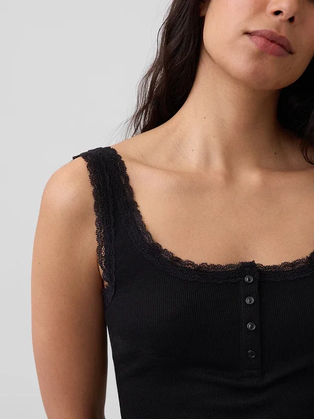 Débardeur de pyjama Henley en dentelle à mini-côtes
