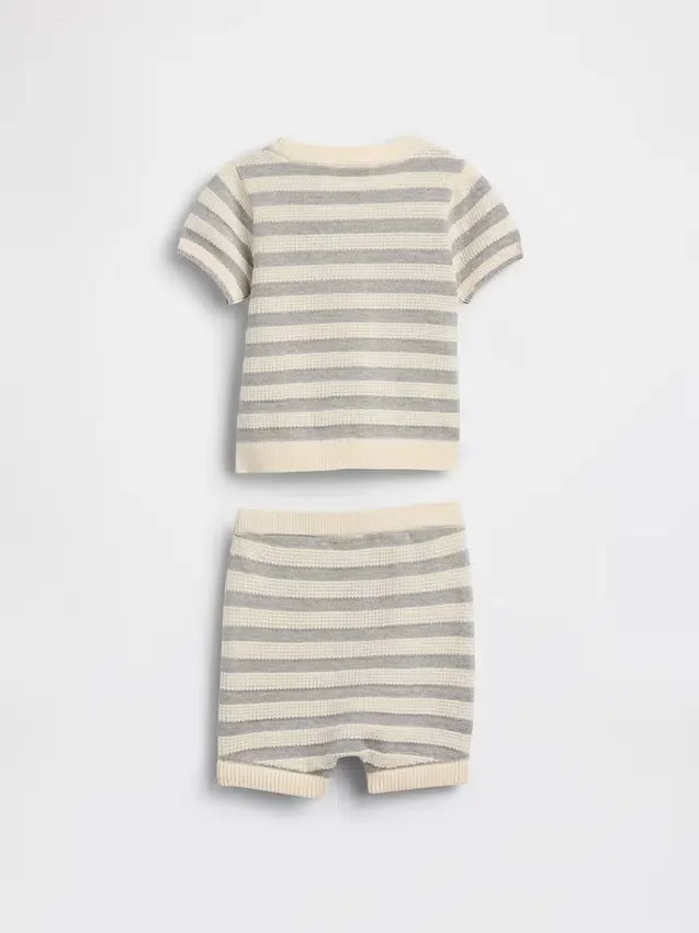 Ensemble avec pull rayé pour bébé