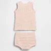 Ensemble bébé avec débardeur au crochet