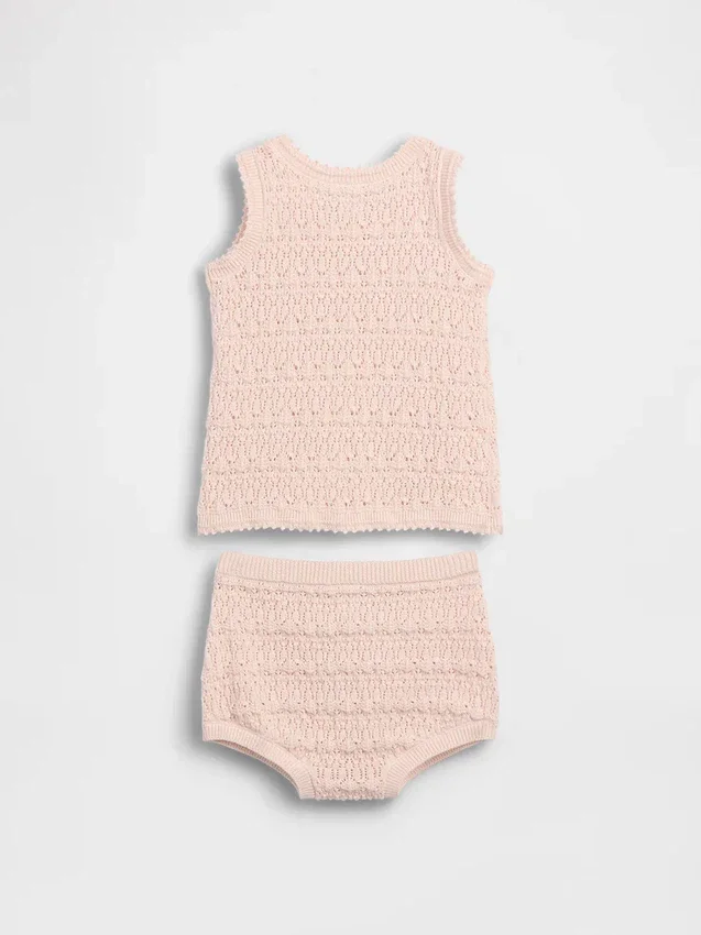 Ensemble bébé avec débardeur au crochet