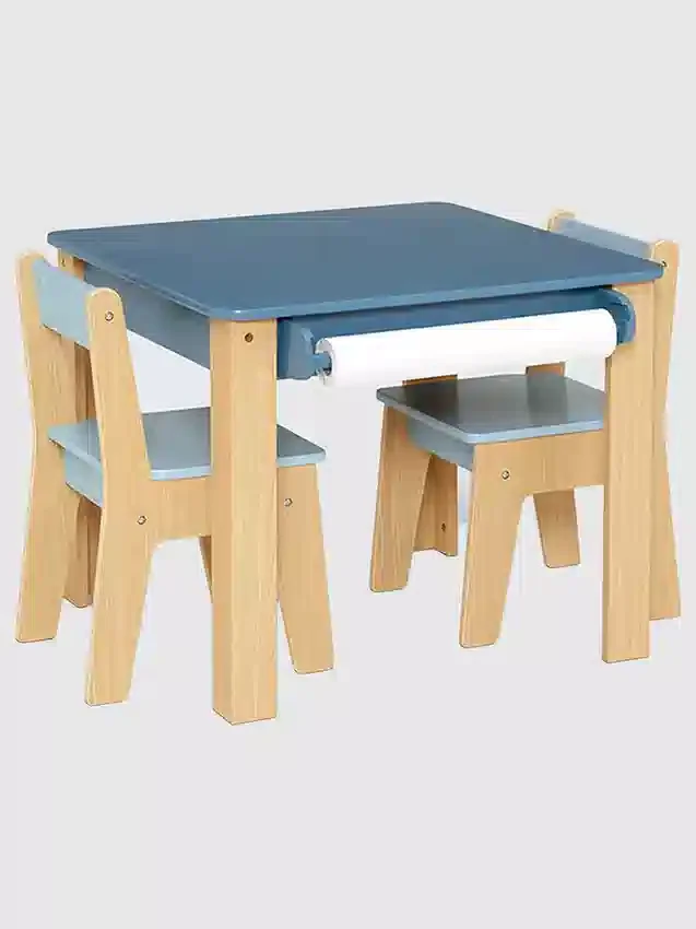 Ensemble comprenant une table et deux chaises pour tout-petits