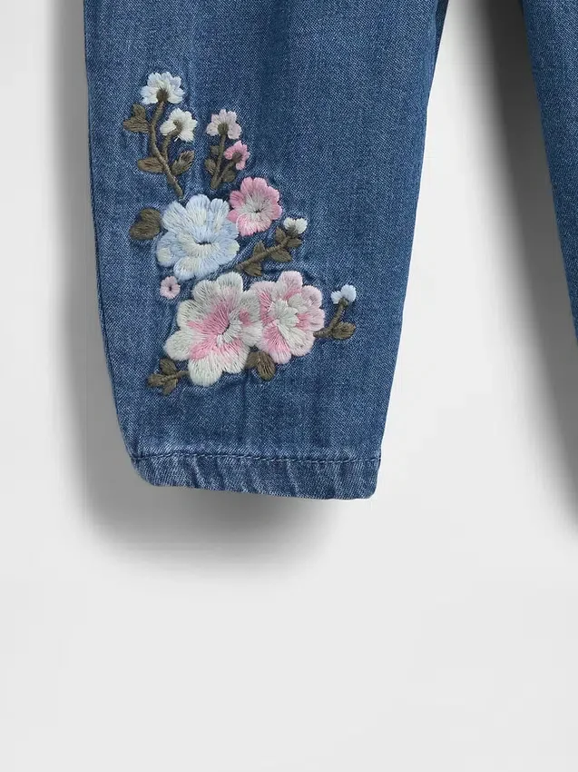 Ensemble en denim à motifs floraux pour bébé