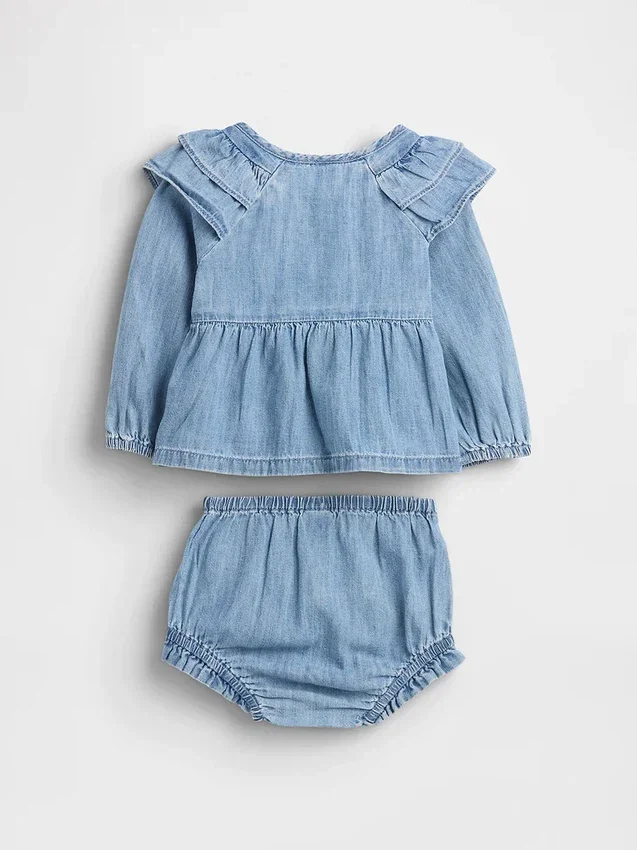 Ensemble en denim à volants pour bébé
