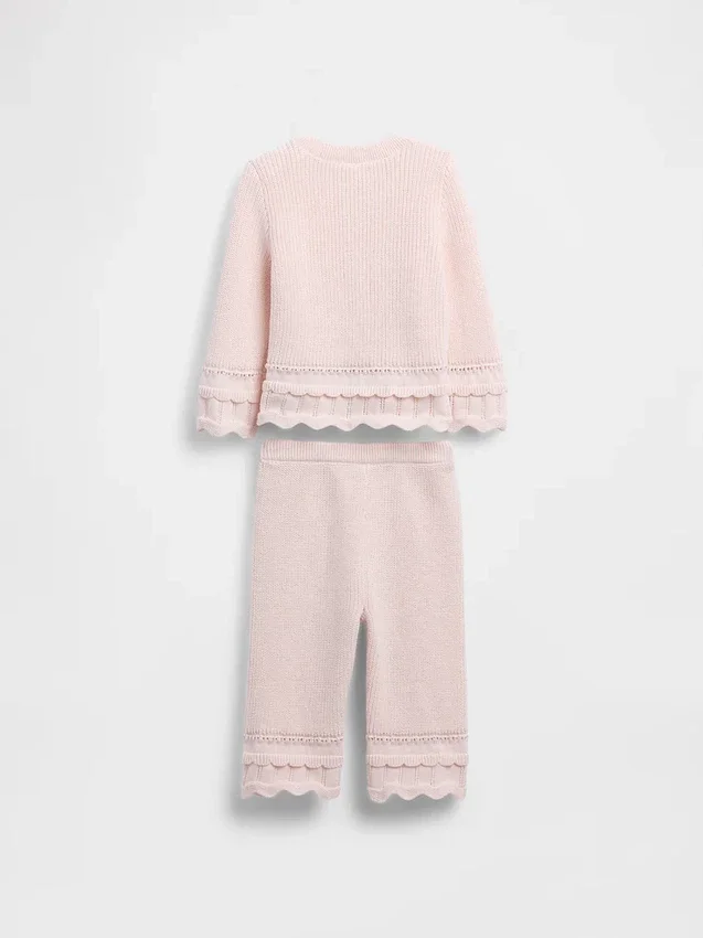 Ensemble pour bébé avec pull festonné
