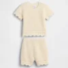 Ensemble pour bébé en crochet
