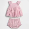 Ensemble pour bébé à œillets