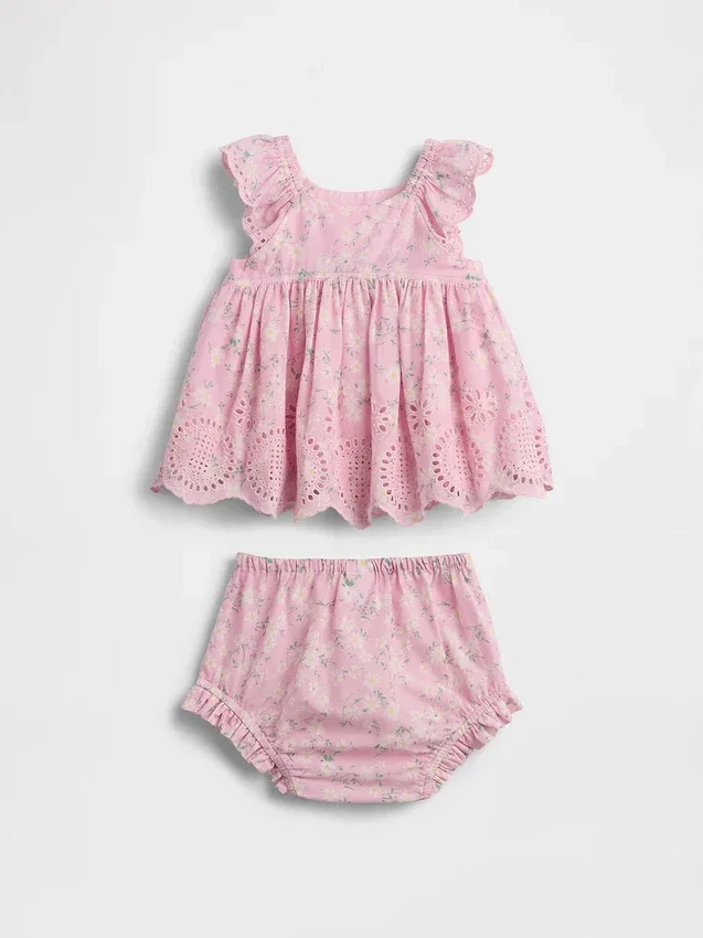 Ensemble pour bébé à œillets