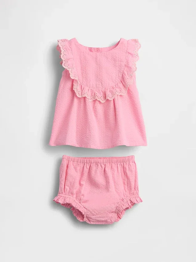 Ensemble pour bébé à volants et œillets