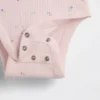 Ensemble short « Grow-With-Me » en maille finement côtelée pour bébé