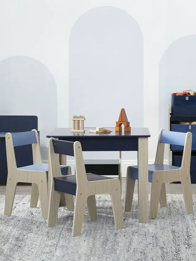 Ensemble table et chaises pour tout-petits