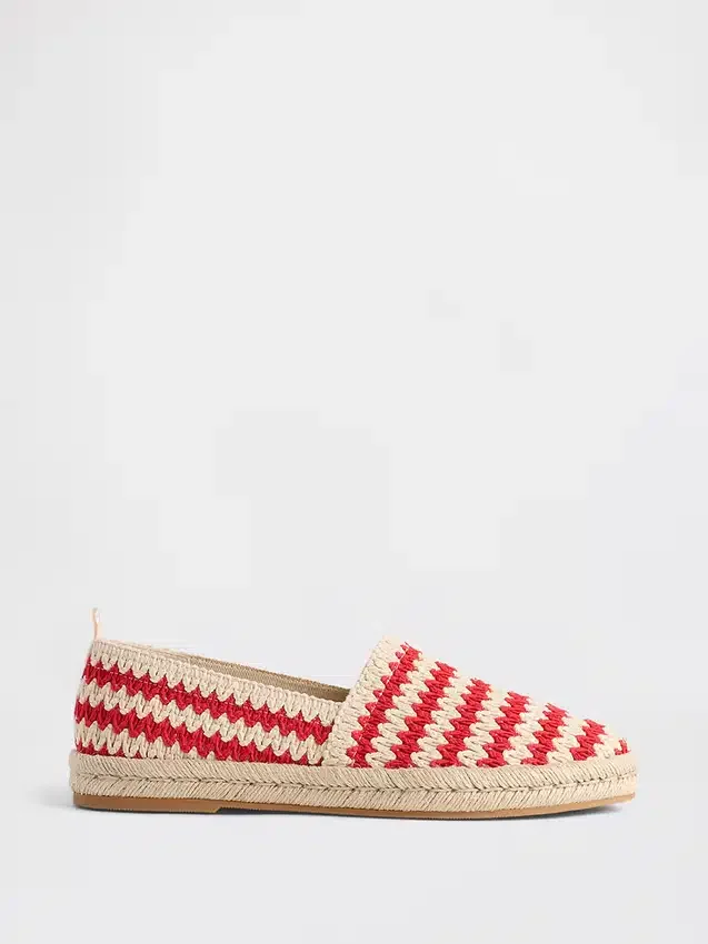 Espadrilles plates au crochet