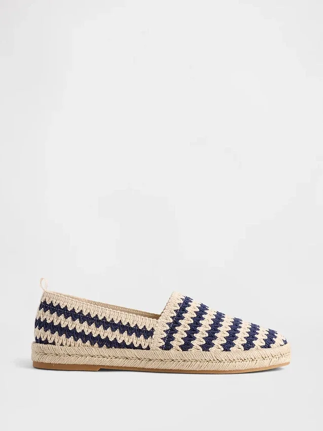 Espadrilles plates au crochet