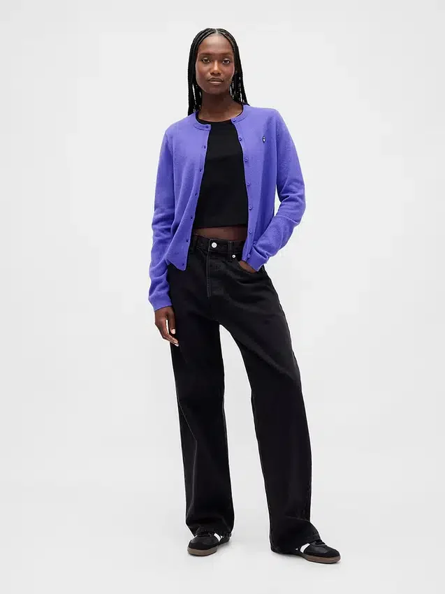 GAP × Disney « L'Étrange Noël de Monsieur Jack » de Tim Burton : cardigan CashSoft à motif de crânes