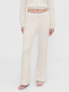 Gap × Summer Fridays Pantalon bootcut en maille gaufrée CashSoft
