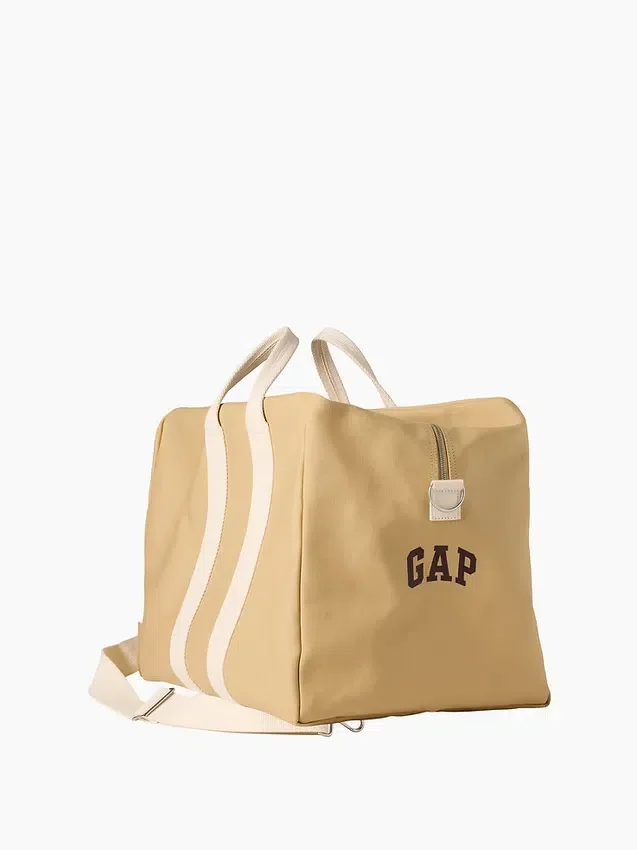 GAP × Victoria Beckham : sac de week-end oversize