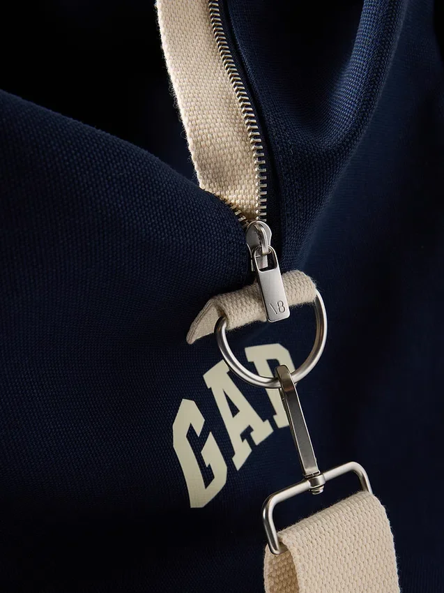 GAP × Victoria Beckham : sac de week-end oversize