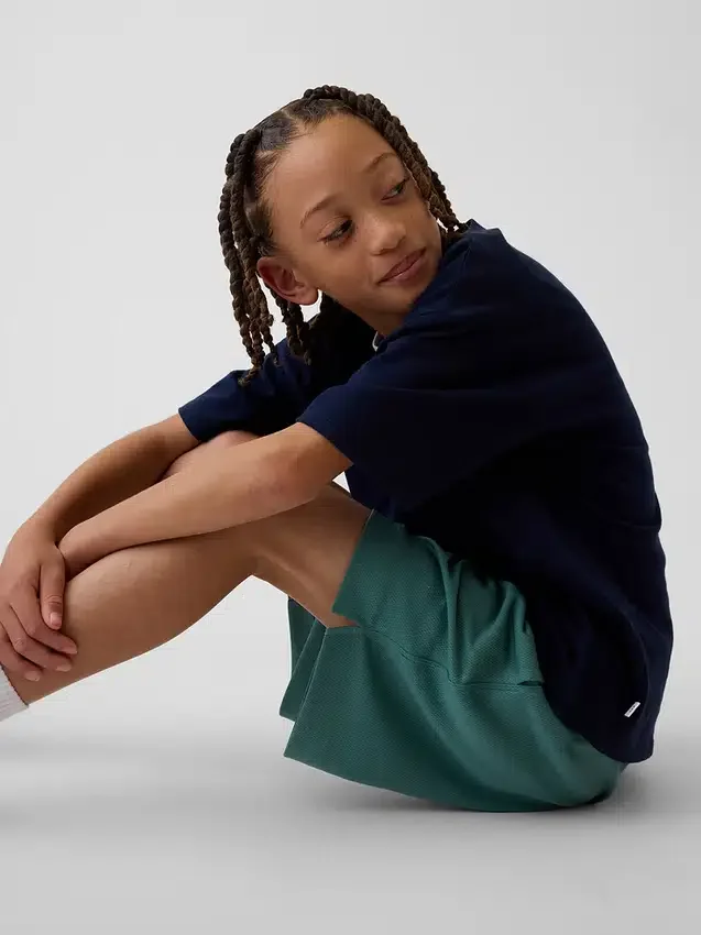 GapFit 6" en maille recyclée pour enfants Short facile à enfiler