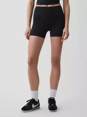 GapFit Smooth Bike Shorts 4″