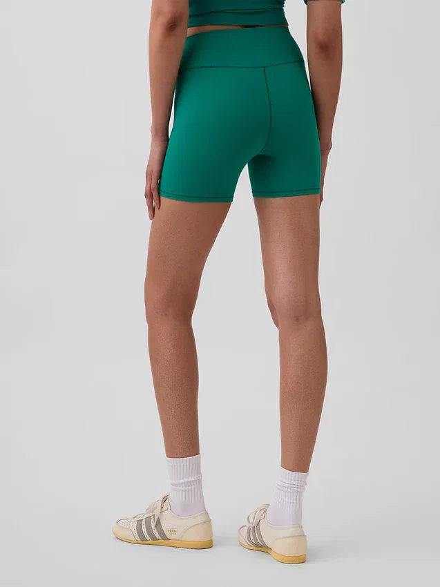 GapFit Smooth Bike Shorts 4"