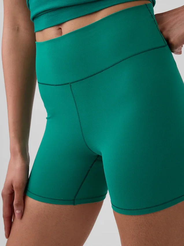 GapFit Smooth Bike Shorts 4"