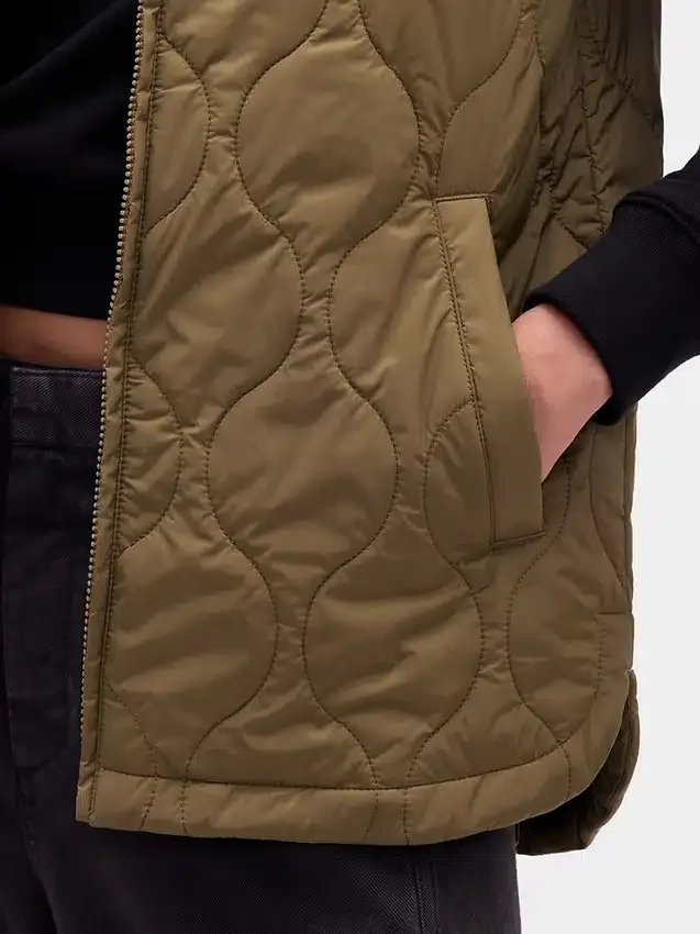 Gilet matelassé léger en tissu recyclé