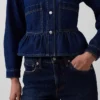 Haut ajusté en denim à basque