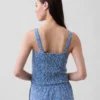 Haut bustier court à œillets
