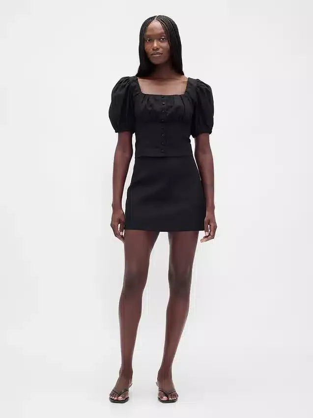 Haut corset court à manches bouffantes en mélange de lin