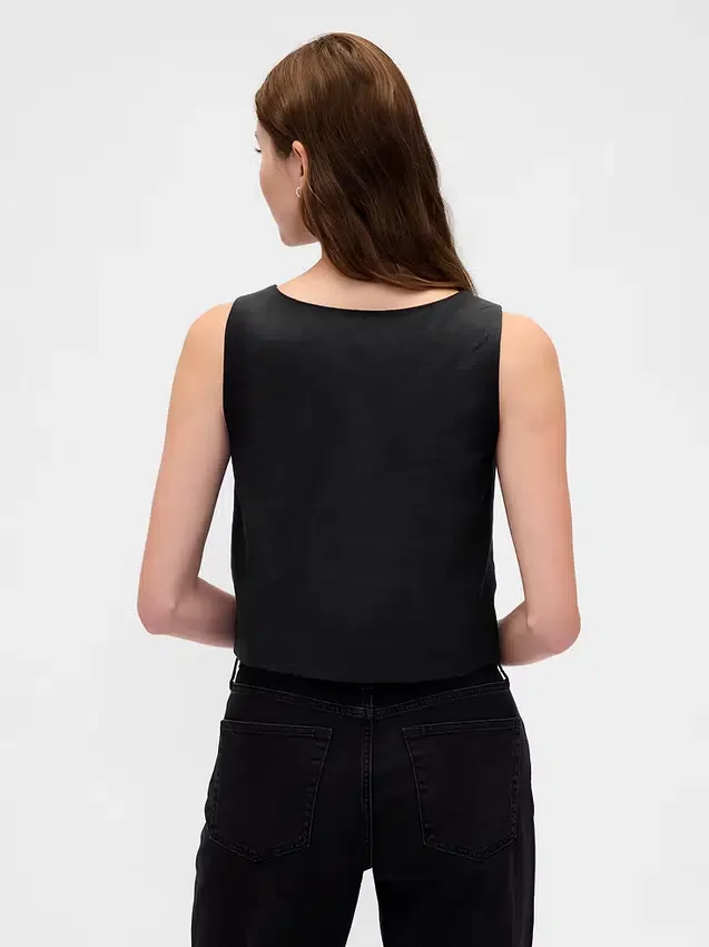 Haut court à boutons en mélange de lin