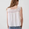 Haut à encolure carrée en crochet et mélange de lin