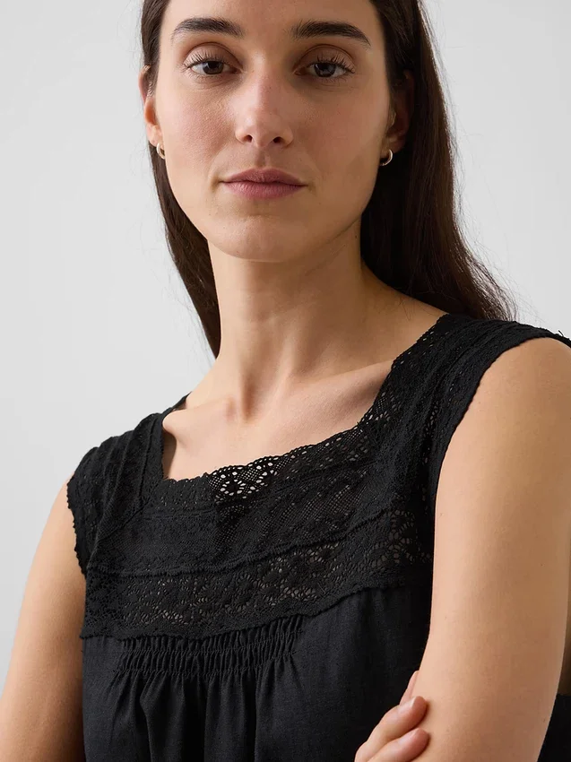 Haut à encolure carrée en crochet et mélange de lin