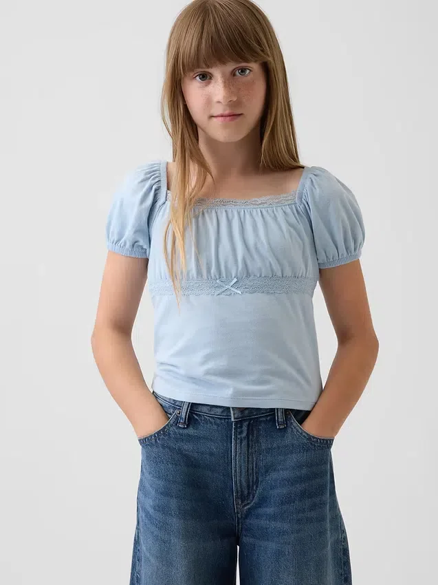 Haut à manches bouffantes et bordures en dentelle pour enfants
