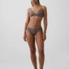 Hipster « cheeky » ultra-doux en coton stretch bio avec bordure en dentelle