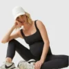 Ingrid et Isabel : combinaison de sport longue noire pour la maternité