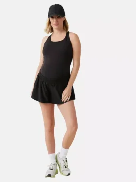 Ingrid et Isabel : la robe de sport de maternité « Tennis »