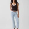 Jean court taille basse, long et ajusté