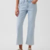 Jean court taille basse, long et ajusté