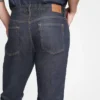 Jeans athlétiques fuselés