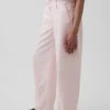 Jeans baggy rose taille basse GAP × Hfr de la collection Nicole Benefield