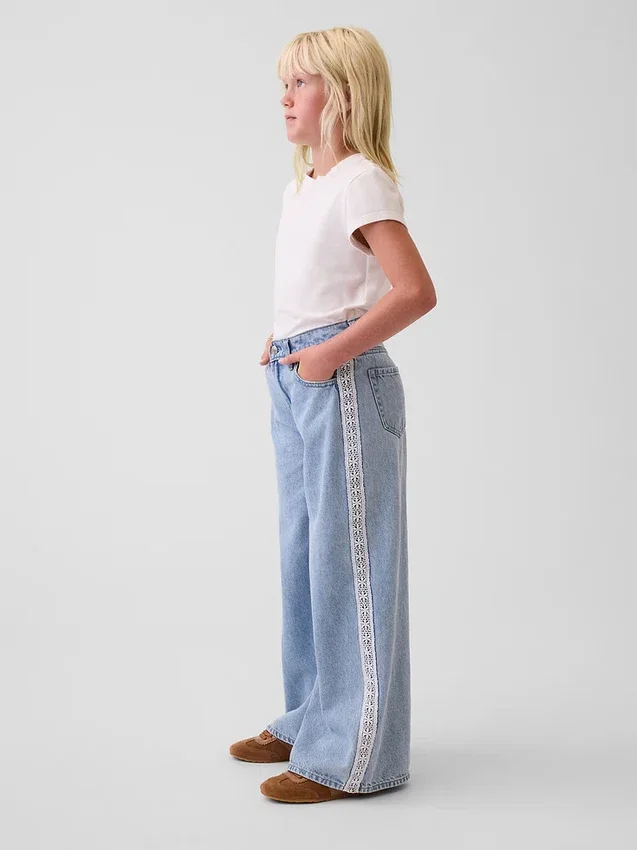 Jeans baggy taille basse à bordure en dentelle pour enfant