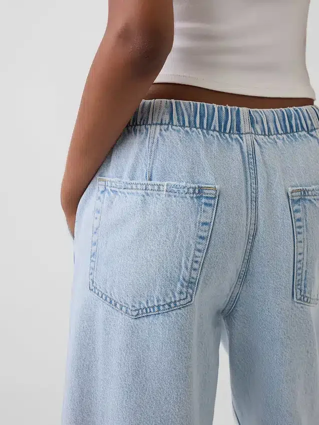 Jeans court ample taille basse style années 90