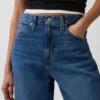 Jeans court à taille haute et coupe « barrel »