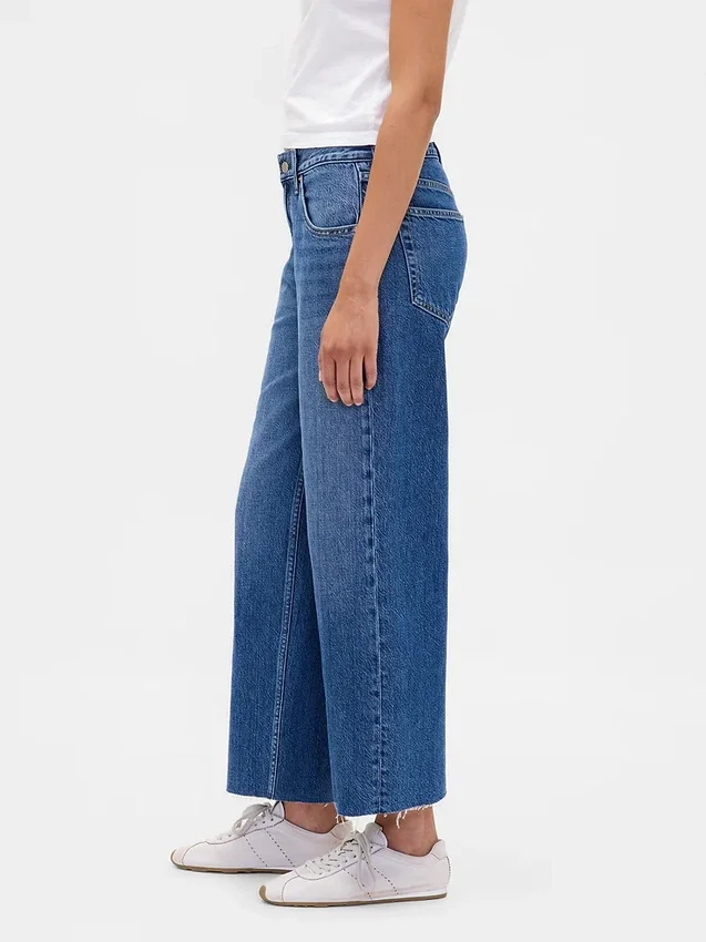 Jeans court, ultra-doux et ample, à taille basse
