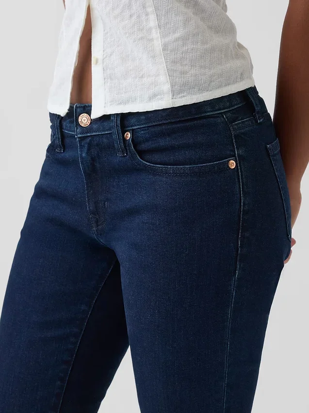 Jeans Curvy taille basse, long et ajusté