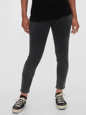 Jeans de maternité à empiècement