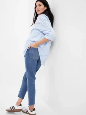 Jeans de maternité à empiècement sur les fesses