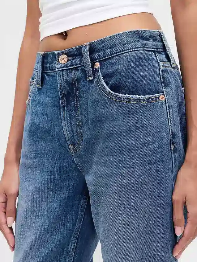 Jeans droit décontracté, taille mi-haute et coupe rigide