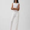 Jeans droit décontracté à taille mi-haute et ourlet fendu