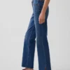 Jeans droit décontracté à taille mi-haute et ourlet fendu