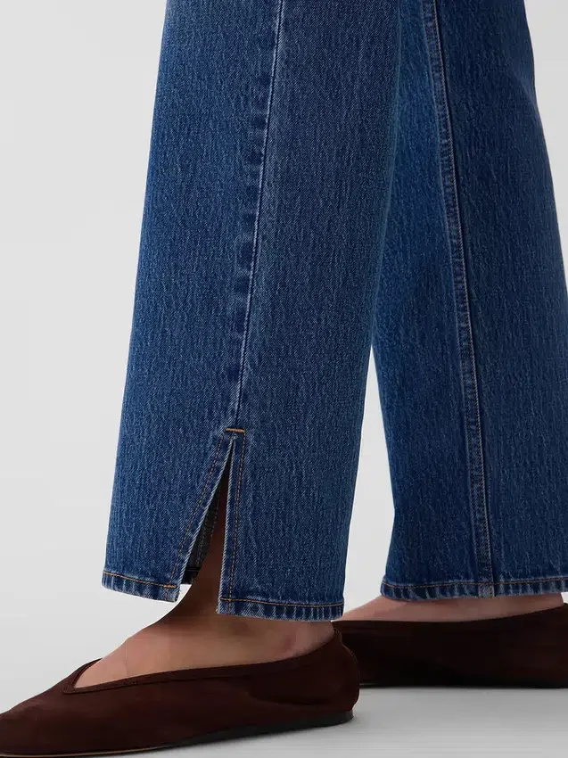 Jeans droit décontracté à taille mi-haute et ourlet fendu